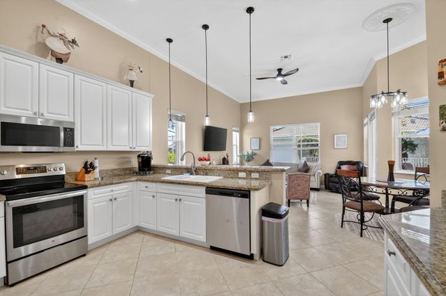 6664 Murano Way, Lake Worth, FL 33467