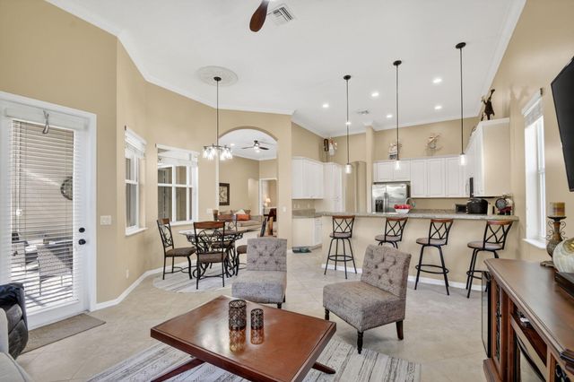6664 Murano Way, Lake Worth, FL 33467