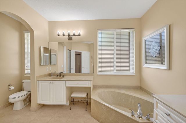 6664 Murano Way, Lake Worth, FL 33467