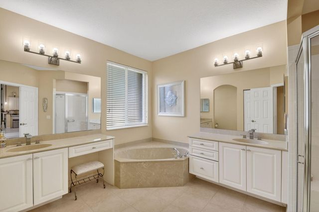 6664 Murano Way, Lake Worth, FL 33467