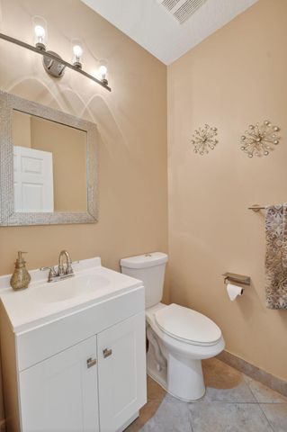 6664 Murano Way, Lake Worth, FL 33467