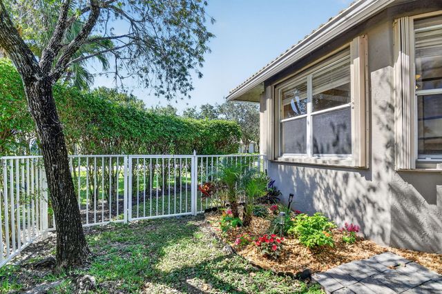 6664 Murano Way, Lake Worth, FL 33467
