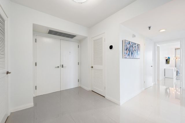 123 Lakeshore Drive 445, North Palm Beach, FL 33408