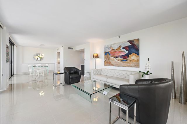 123 Lakeshore Drive 445, North Palm Beach, FL 33408