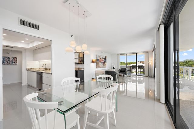 123 Lakeshore Drive 445, North Palm Beach, FL 33408