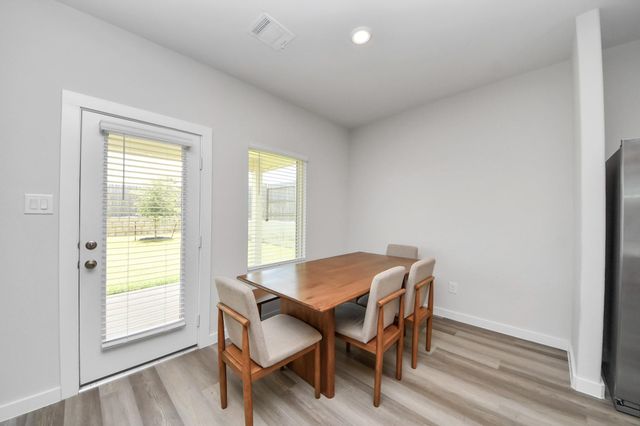 1929 Oregon White Oak Drive, Conroe, TX 77304