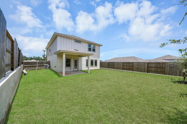 1929 Oregon White Oak Drive, Conroe, TX 77304
