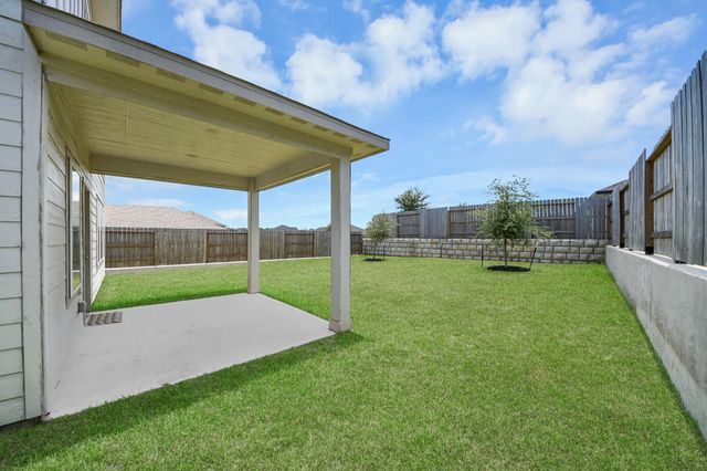 1929 Oregon White Oak Drive, Conroe, TX 77304