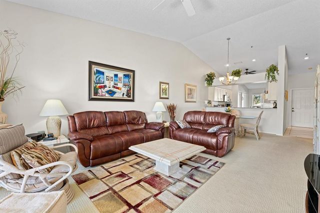 6908 DREWRYS BLUFF 711, Bradenton, FL 34203