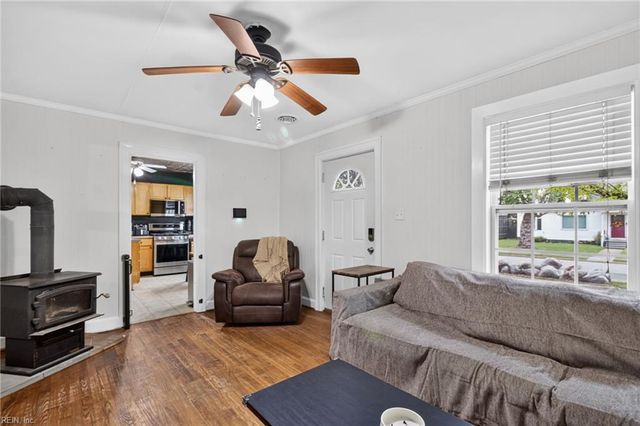 901 Stewart ST, Chesapeake, VA 23324