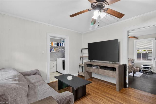 901 Stewart ST, Chesapeake, VA 23324