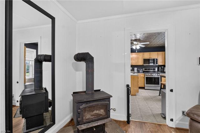 901 Stewart ST, Chesapeake, VA 23324