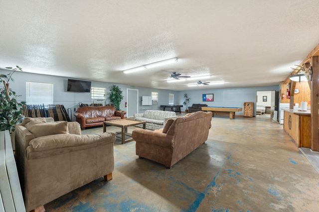 124 Arrowhead, Comanche, TX 76442