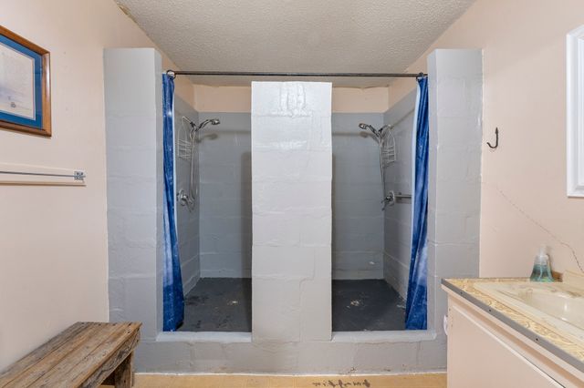 124 Arrowhead, Comanche, TX 76442