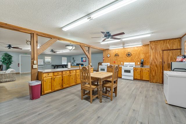 124 Arrowhead, Comanche, TX 76442