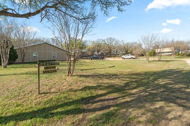 124 Arrowhead, Comanche, TX 76442
