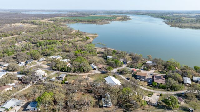 124 Arrowhead, Comanche, TX 76442