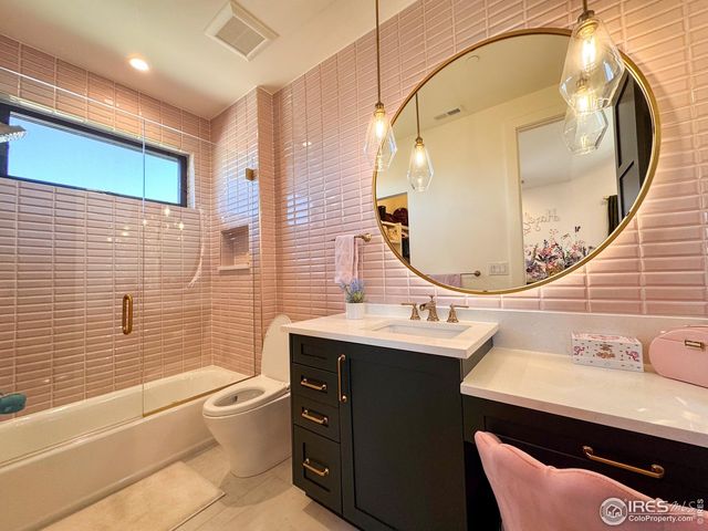 11562 Eagle Springs Trl, Longmont, CO 80503