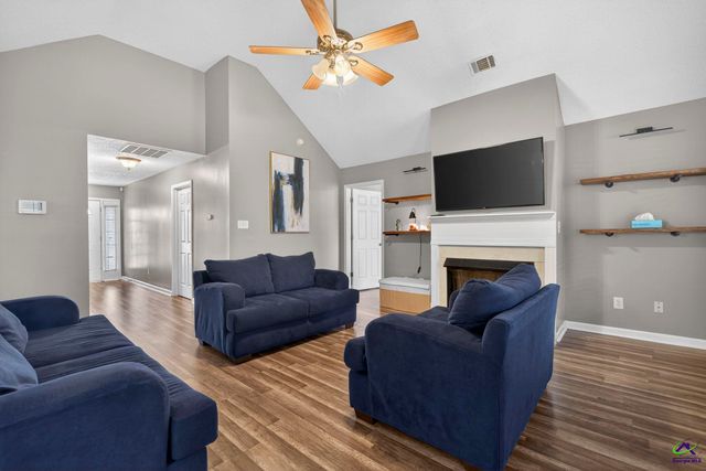 307 Carver Court, Warner Robins, GA 31088