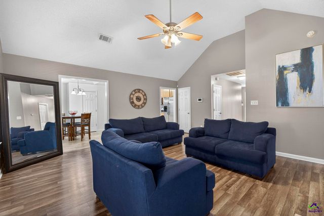 307 Carver Court, Warner Robins, GA 31088