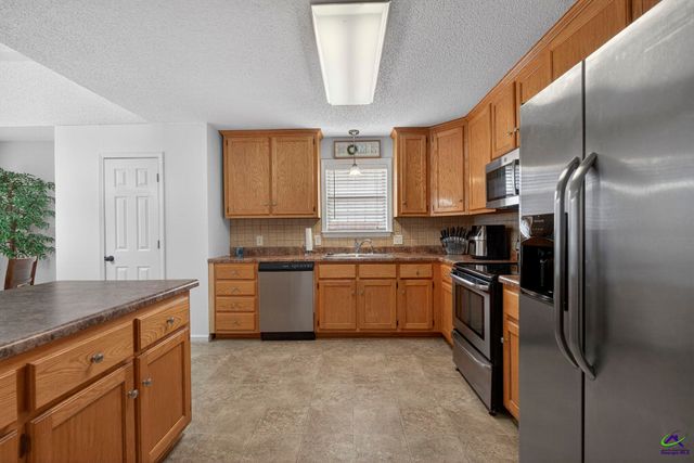 307 Carver Court, Warner Robins, GA 31088