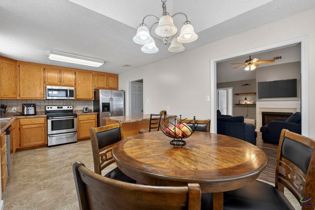 307 Carver Court, Warner Robins, GA 31088