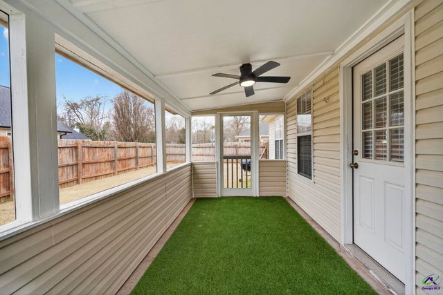 307 Carver Court, Warner Robins, GA 31088