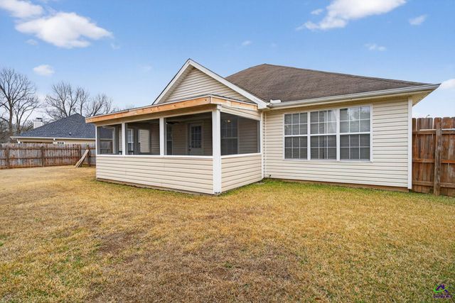 307 Carver Court, Warner Robins, GA 31088