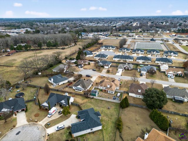 307 Carver Court, Warner Robins, GA 31088