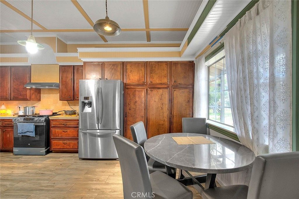 Image 10 of property listing at 8529 Nielson, Phelan, CA 92371