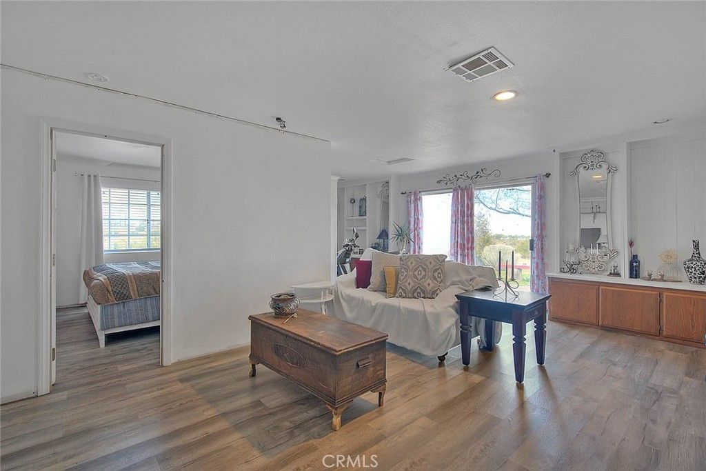 Image 12 of property listing at 8529 Nielson, Phelan, CA 92371