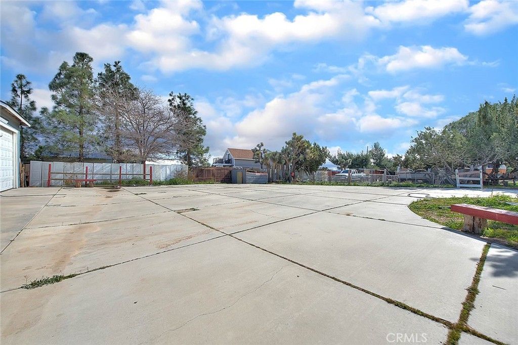 Image 26 of property listing at 8529 Nielson, Phelan, CA 92371