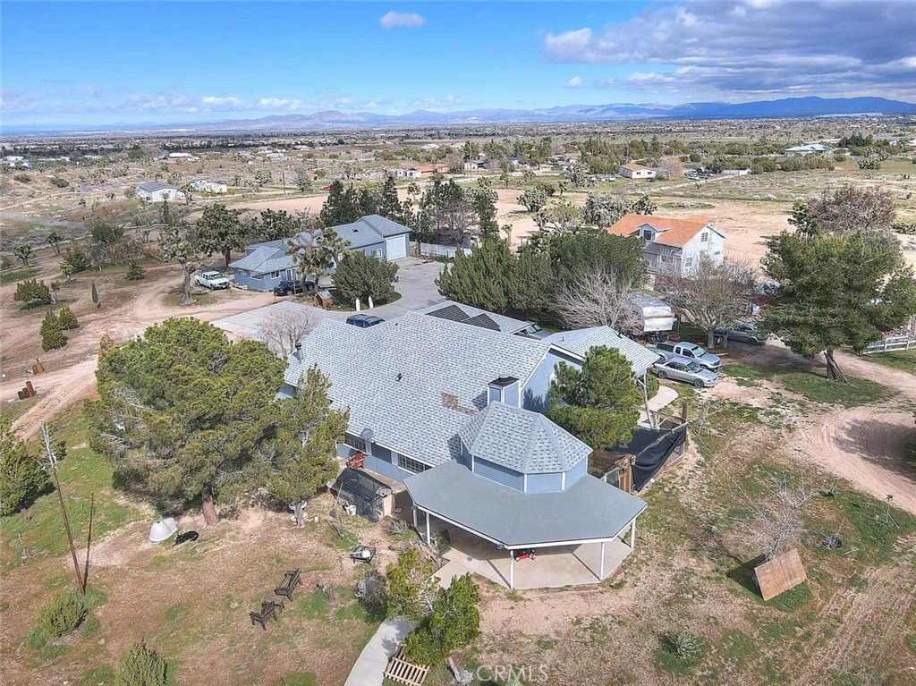 Image 3 of property listing at 8529 Nielson, Phelan, CA 92371