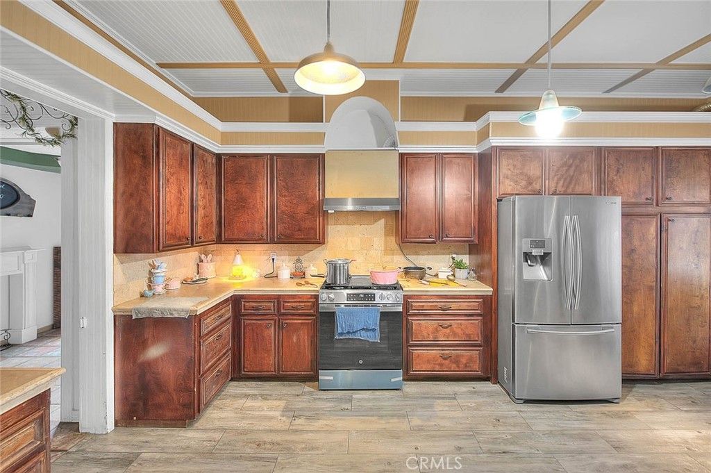 Image 9 of property listing at 8529 Nielson, Phelan, CA 92371