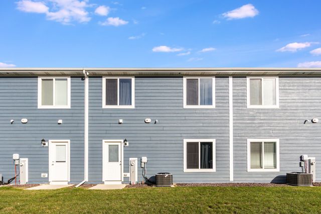 1036 Gillespie Lane, Yorkville, IL 60560