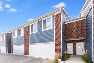 1036 Gillespie Lane, Yorkville, IL 60560
