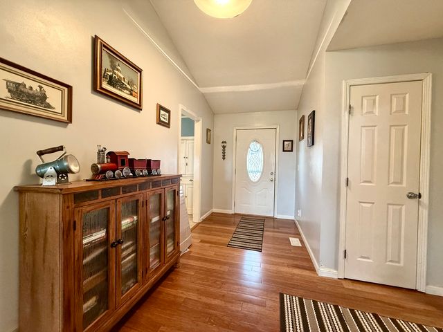 14133 Rebecca Lane, Clinton, IL 61727