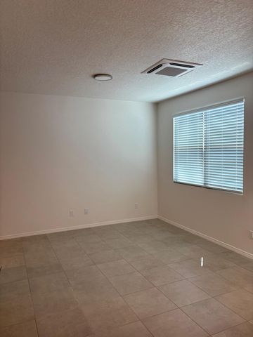 8924 Mountain Ash Avenue SW, Albuquerque, NM 87121