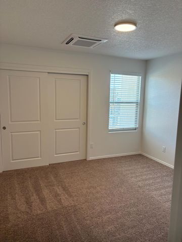8924 Mountain Ash Avenue SW, Albuquerque, NM 87121