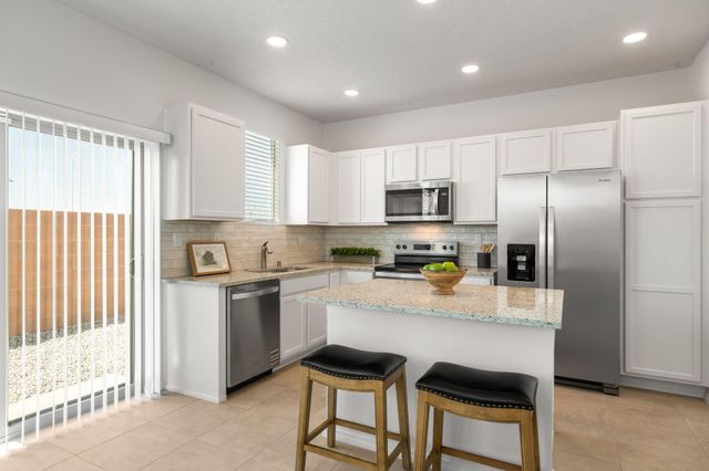 8924 Mountain Ash Avenue SW, Albuquerque, NM 87121