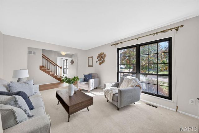 1287 Still House Creek Road, Chesterfield, MO 63017