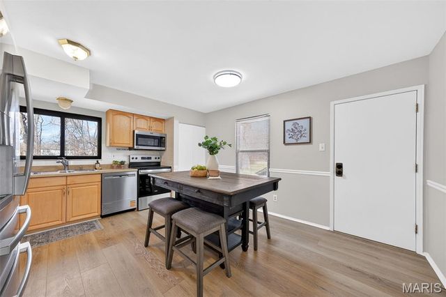 1287 Still House Creek Road, Chesterfield, MO 63017