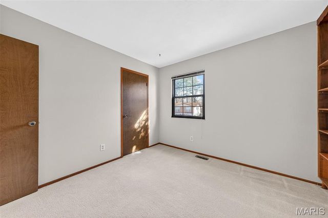 1287 Still House Creek Road, Chesterfield, MO 63017