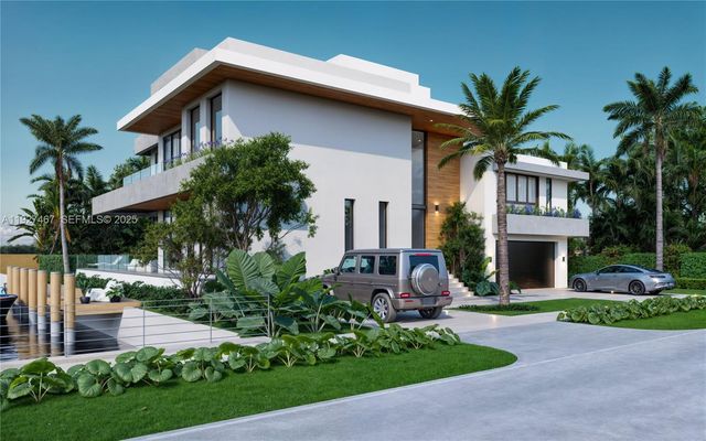 12735 Ixora Rd, North Miami, FL 33181