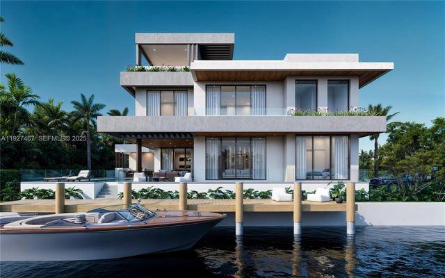 12735 Ixora Rd, North Miami, FL 33181