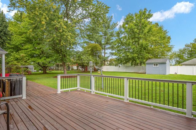 15 FOX RUN LN, Fredericksburg, VA 22405
