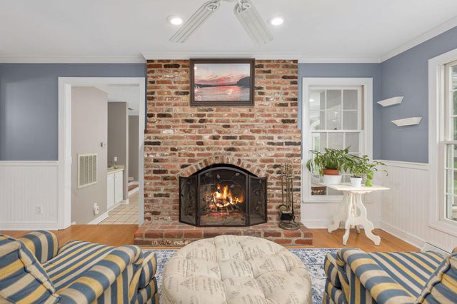 15 FOX RUN LN, Fredericksburg, VA 22405