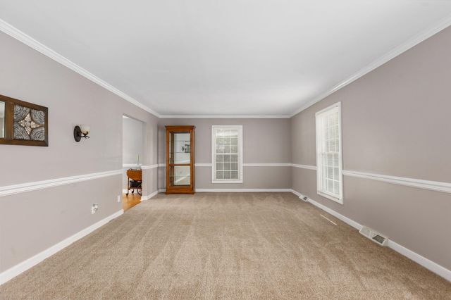 15 FOX RUN LN, Fredericksburg, VA 22405