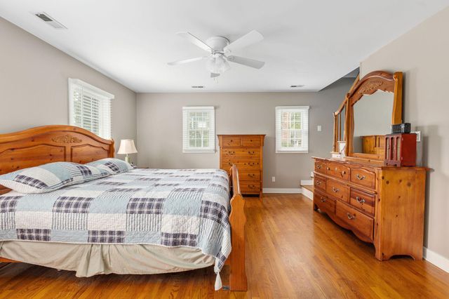 15 FOX RUN LN, Fredericksburg, VA 22405
