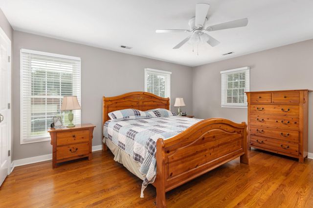 15 FOX RUN LN, Fredericksburg, VA 22405